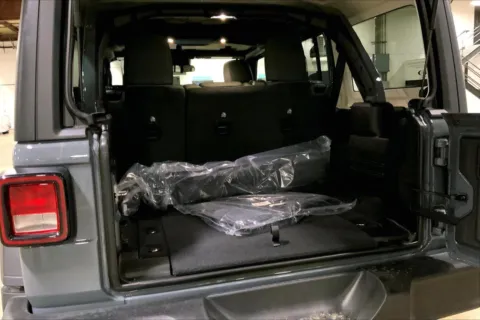 More photos of 2025 Jeep Wrangler 4-Door Summit 4x4 at Cable Dahmer Chrysler Dodge Jeep Ram of Kansas City, MO