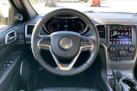 More photos of 2018 Jeep Grand Cherokee High Altitude 4x4 at Cable Dahmer Chrysler Dodge Jeep Ram of Kansas City, MO