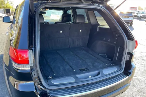 More photos of 2017 Jeep Grand Cherokee Limited at Cable Dahmer Chevrolet of Independence, MO