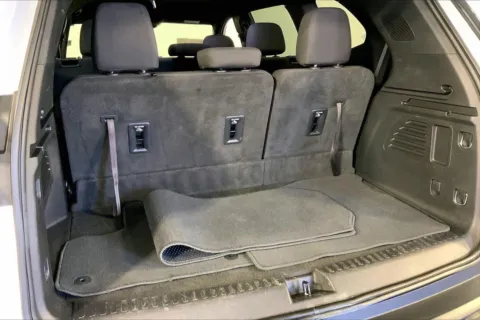 More photos of 2025 GMC Acadia Elevation at Cable Dahmer Chevrolet of Independence, MO