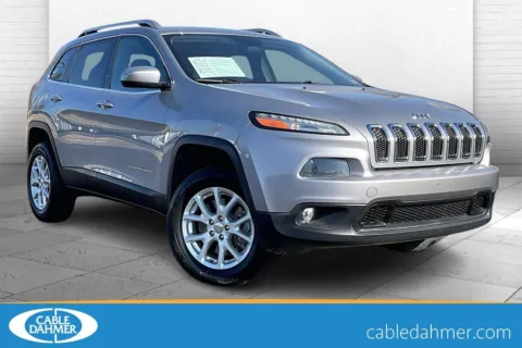 Silver 2014 Jeep Cherokee Latitude for sale in Independence, MO