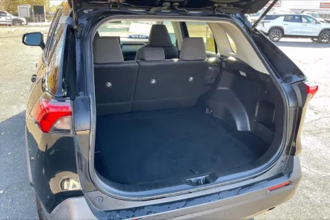 More photos of 2019 Toyota RAV4 XLE at Cable Dahmer Chevrolet of Independence, MO