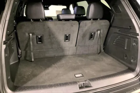 More photos of 2025 Chevrolet Traverse LT at Cable Dahmer Chevrolet of Independence, MO