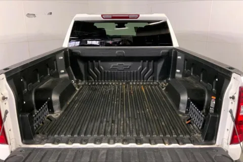 More photos of 2023 Chevrolet Silverado 1500 LT (2FL) at Cable Dahmer Chevrolet of Independence, MO