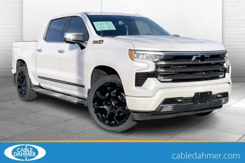 White 2022 Chevrolet Silverado 1500 High Country for sale in Independence, MO