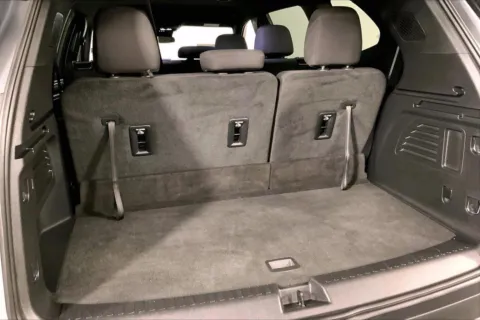 More photos of 2025 GMC Acadia Elevation at Cable Dahmer Chevrolet of Independence, MO