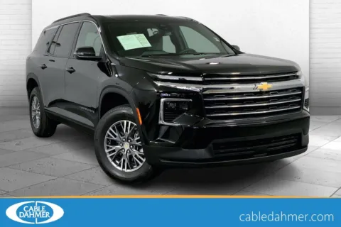 Black 2025 Chevrolet Traverse LT for sale in Independence, MO