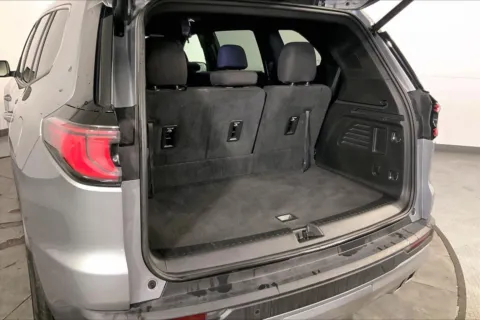 More photos of 2025 GMC Acadia Elevation at Cable Dahmer Chevrolet of Independence, MO