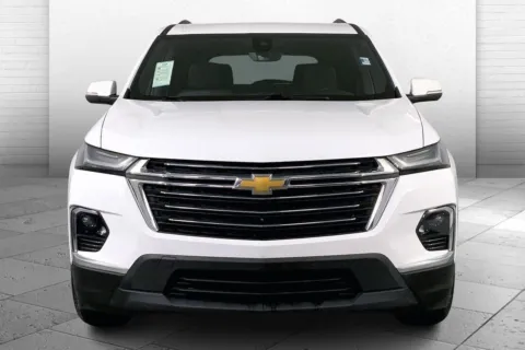 Photos of 2023 Chevrolet Traverse LT Cloth for sale in Independence, MO at Cable Dahmer Chevrolet of Independence