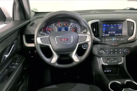 More photos of 2024 GMC Terrain SLE at Cable Dahmer Chevrolet of Independence, MO