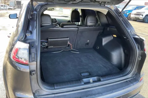 More photos of 2021 Jeep Cherokee Trailhawk at Cable Dahmer Chevrolet of Independence, MO