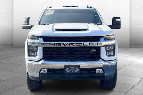 Photos of 2022 Chevrolet Silverado 2500 HD LT for sale in Independence, MO at Cable Dahmer Chevrolet of Independence