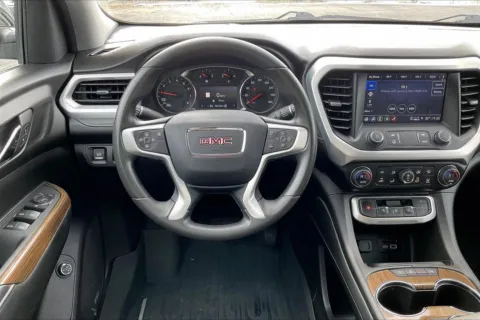 More photos of 2023 GMC Acadia SLE at Cable Dahmer Chevrolet of Independence, MO