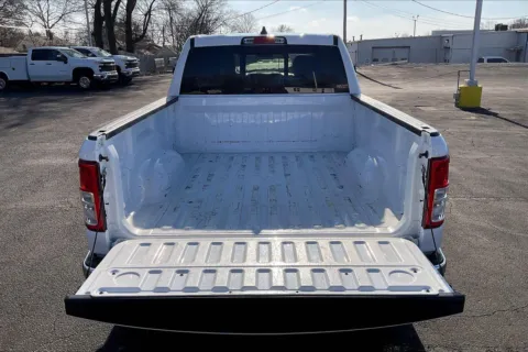 More photos of 2022 RAM 1500 Big Horn at Cable Dahmer Chevrolet of Independence, MO