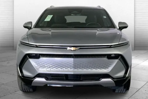 Photos of 2025 Chevrolet Equinox EV LT for sale in Independence, MO at Cable Dahmer Chevrolet of Independence