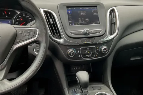 More photos of 2023 Chevrolet Equinox LT at Cable Dahmer Chevrolet of Independence, MO