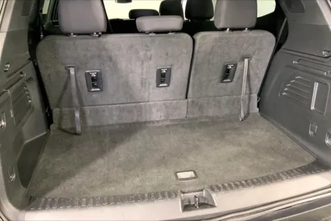 More photos of 2025 GMC Acadia Elevation at Cable Dahmer Chevrolet of Independence, MO