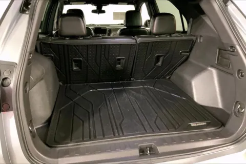 More photos of 2023 Chevrolet Equinox RS at Cable Dahmer Chevrolet of Independence, MO