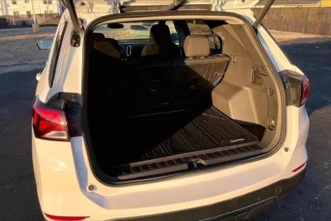 More photos of 2024 Chevrolet Equinox LT at Cable Dahmer Chevrolet of Independence, MO