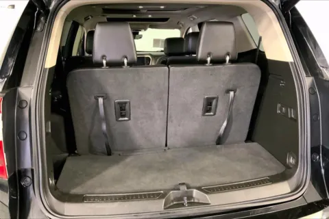 More photos of 2023 GMC Acadia Denali at Cable Dahmer Chevrolet of Independence, MO