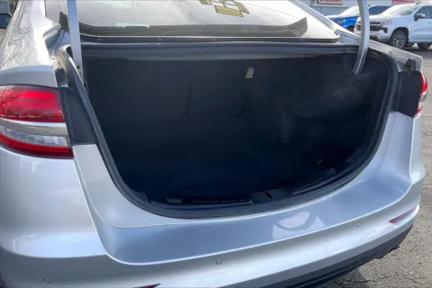 More photos of 2019 Ford Fusion SE at Cable Dahmer Chevrolet of Independence, MO