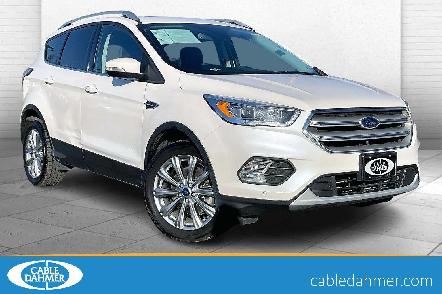 White 2018 Ford Escape Titanium for sale in Independence, MO