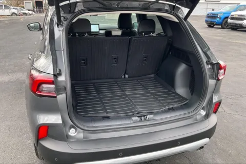 More photos of 2025 Ford Escape PHEV at Cable Dahmer Chevrolet of Independence, MO