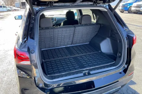 More photos of 2022 Chevrolet Equinox LT at Cable Dahmer Chevrolet of Independence, MO