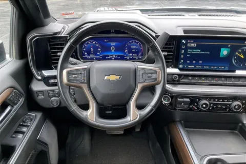 More photos of 2024 Chevrolet Silverado 3500 HD High Country at Cable Dahmer Chevrolet of Independence, MO