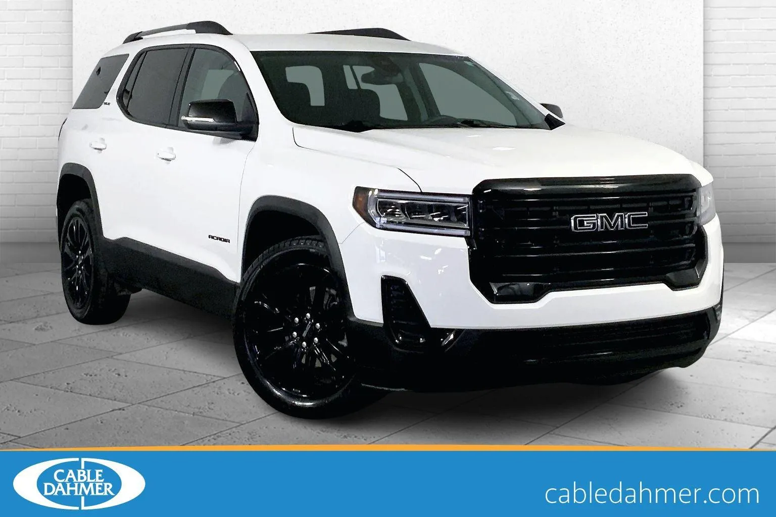 White 2023 GMC Acadia SLE for sale in Independence, MO