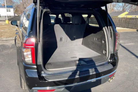 More photos of 2023 Chevrolet Suburban Premier at Cable Dahmer Chevrolet of Independence, MO