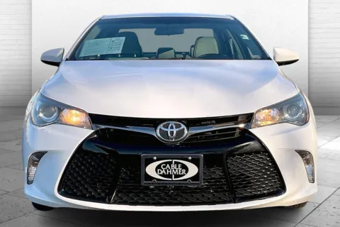 Photos of 2016 Toyota Camry XLE for sale in Independence, MO at Cable Dahmer Chevrolet of Independence