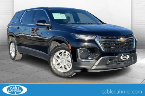 Black 2023 Chevrolet Traverse LS for sale in Independence, MO