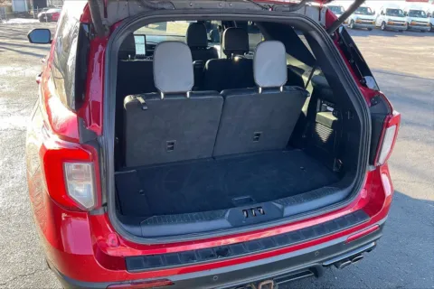 More photos of 2021 Ford Explorer ST at Cable Dahmer Chevrolet of Independence, MO
