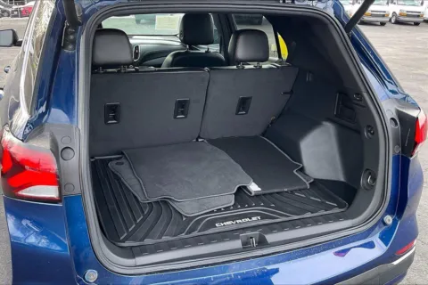 More photos of 2023 Chevrolet Equinox RS at Cable Dahmer Chevrolet of Independence, MO