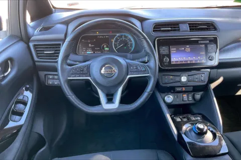 More photos of 2018 Nissan LEAF SV at Cable Dahmer Chevrolet of Independence, MO