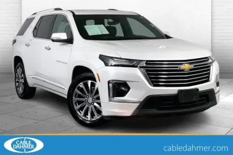 White 2023 Chevrolet Traverse Premier for sale in Independence, MO