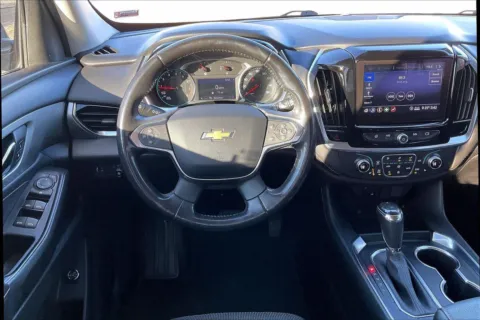 More photos of 2020 Chevrolet Traverse LT Cloth at Cable Dahmer Chevrolet of Independence, MO