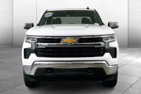 White 2024 Chevrolet Silverado 1500 LT (2FL) for sale in Independence, MO