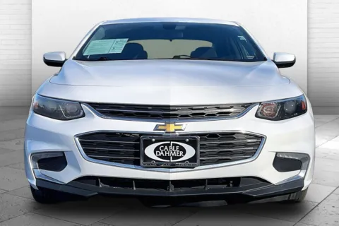 Photos of 2018 Chevrolet Malibu LT for sale in Independence, MO at Cable Dahmer Chevrolet of Independence