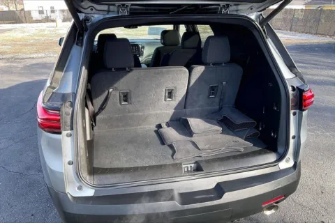 More photos of 2023 Chevrolet Traverse LT Cloth at Cable Dahmer Chevrolet of Independence, MO