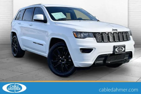 White 2018 Jeep Grand Cherokee Altitude for sale in Independence, MO