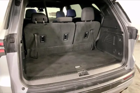 More photos of 2024 Chevrolet Traverse LT at Cable Dahmer Chevrolet of Independence, MO