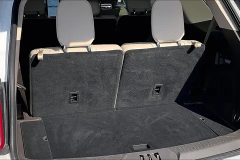 More photos of 2022 Ford Explorer Platinum at Cable Dahmer Chevrolet of Independence, MO