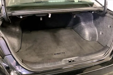 More photos of 2024 Nissan Altima 2.5 SV at Cable Dahmer Chevrolet of Independence, MO