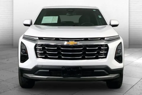 Photos of 2025 Chevrolet Equinox LT for sale in Independence, MO at Cable Dahmer Chevrolet of Independence