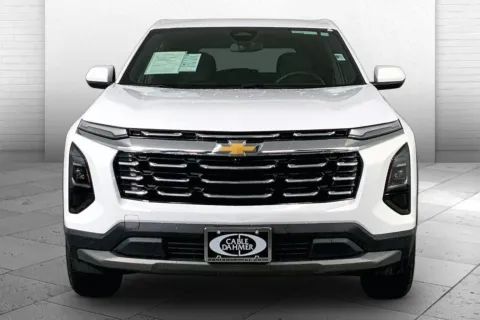 Photos of 2025 Chevrolet Equinox LT for sale in Independence, MO at Cable Dahmer Chevrolet of Independence