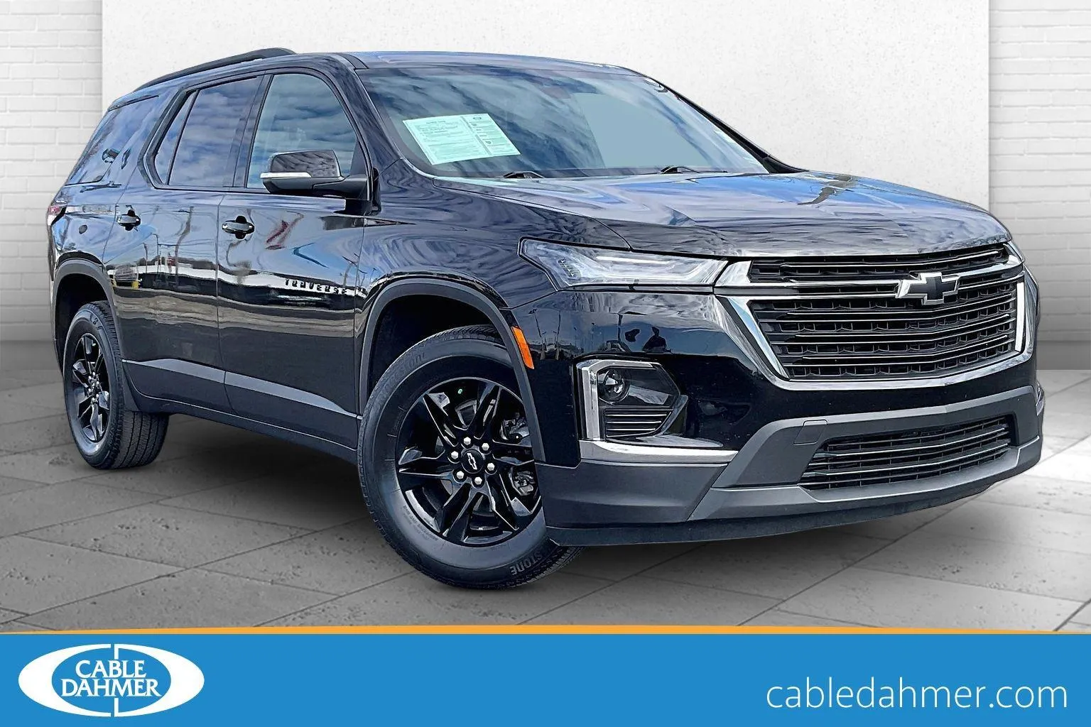 Black 2023 Chevrolet Traverse LT Cloth for sale in Independence, MO