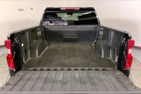 More photos of 2023 Chevrolet Silverado 1500 LT (2FL) at Cable Dahmer Chevrolet of Independence, MO