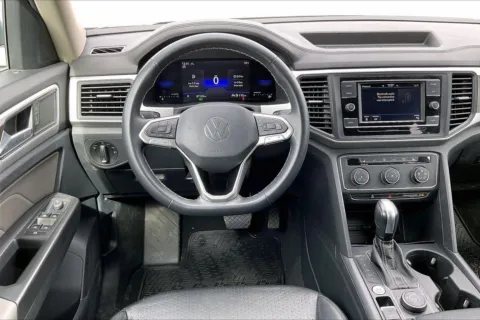 More photos of 2022 Volkswagen Atlas 2.0T SE at Cable Dahmer Chevrolet of Independence, MO